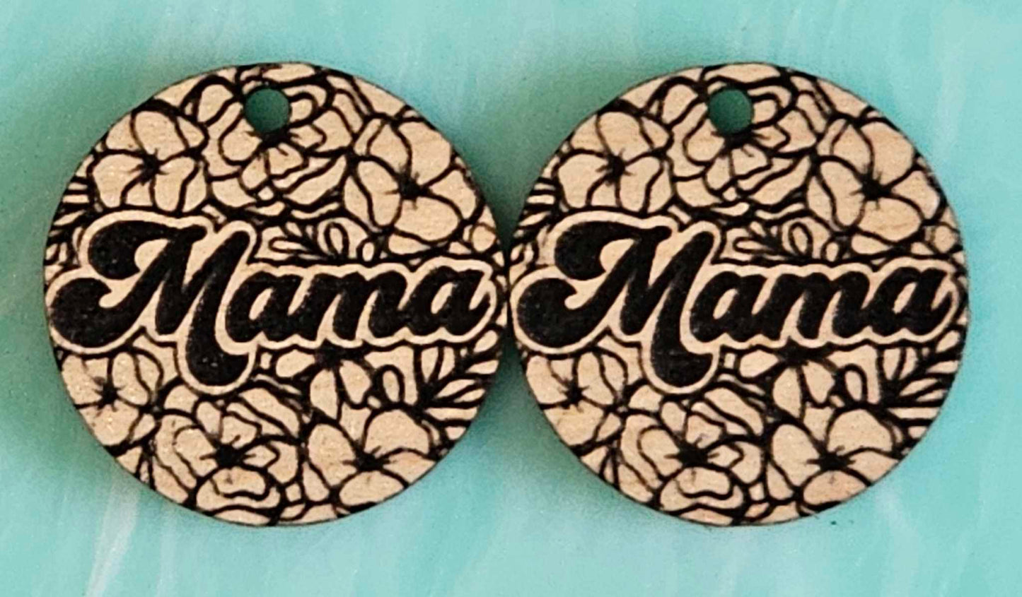 Gravierte Cabochons der Kollektion „Mama“