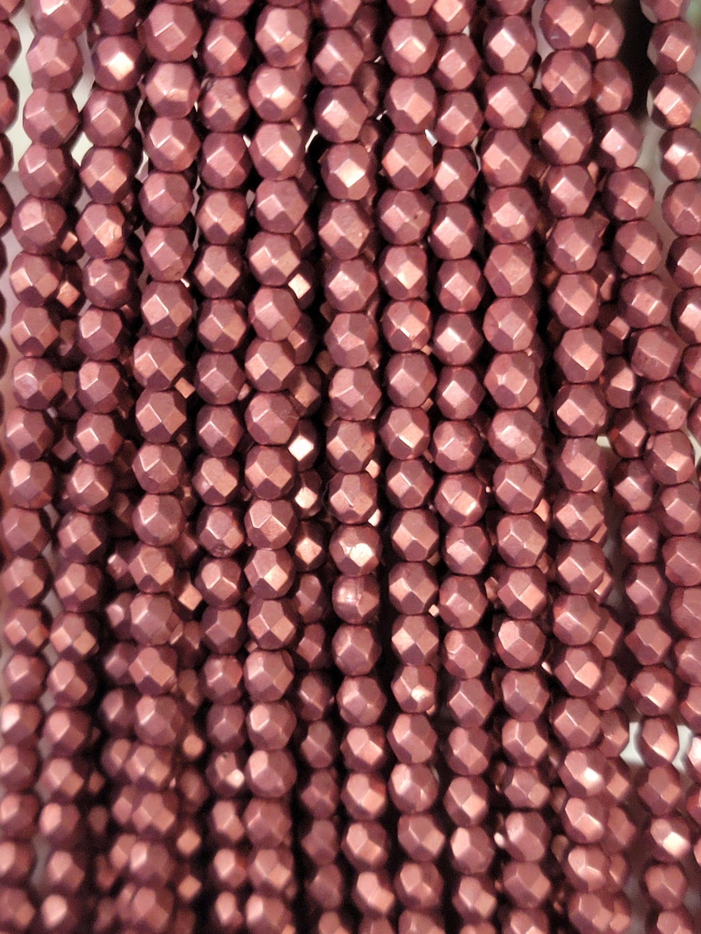 (4mm) Feuerpolierte Randperlen
