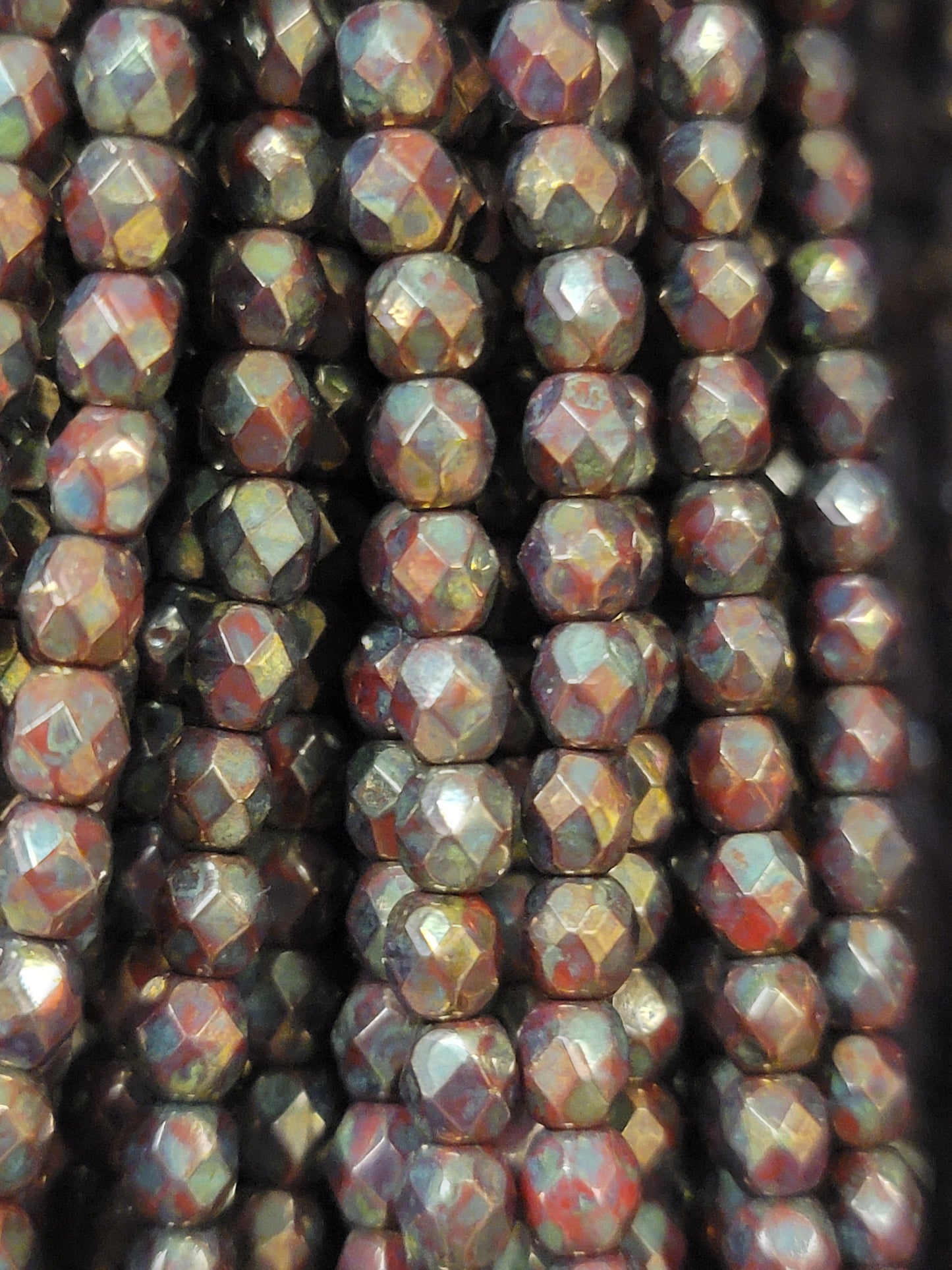 (4mm) Fire Polish Edging Beads