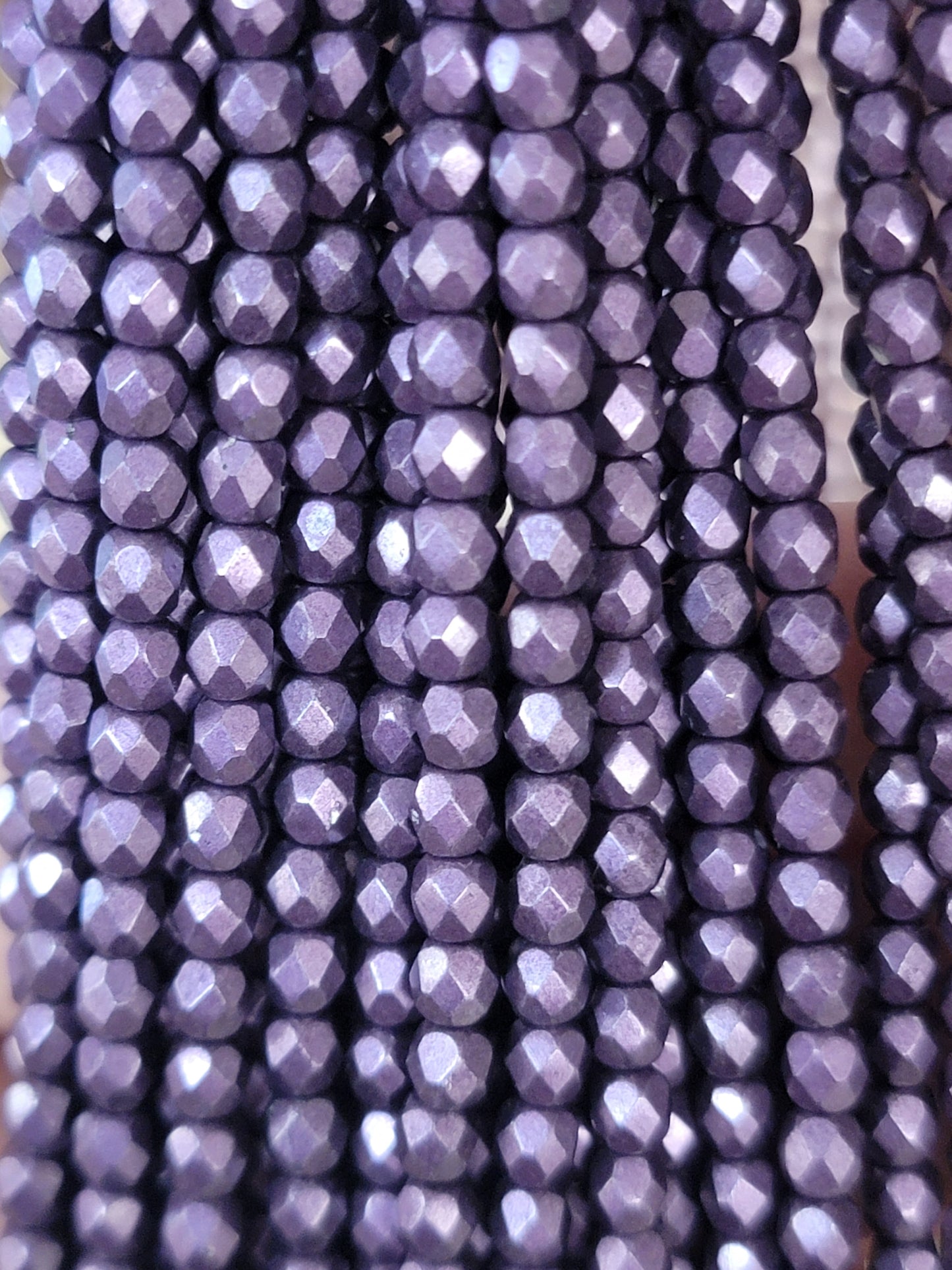 (4mm) Fire Polish Edging Beads