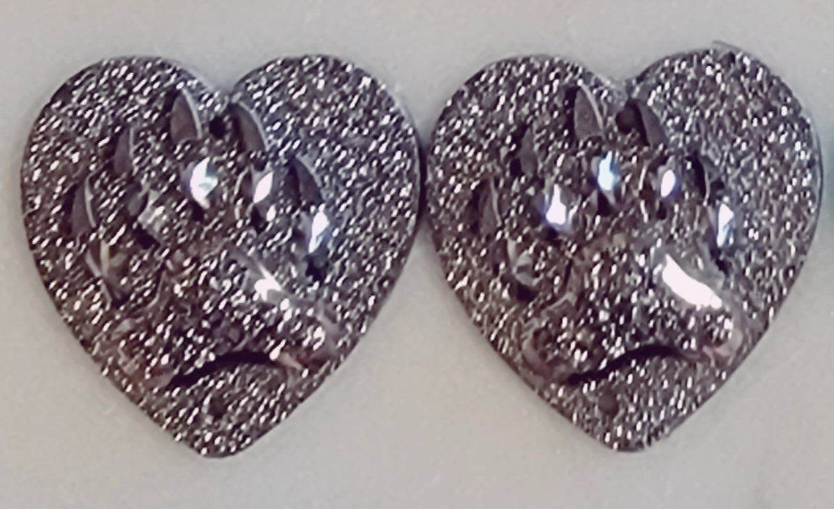 Bear Paw Heart Cabs