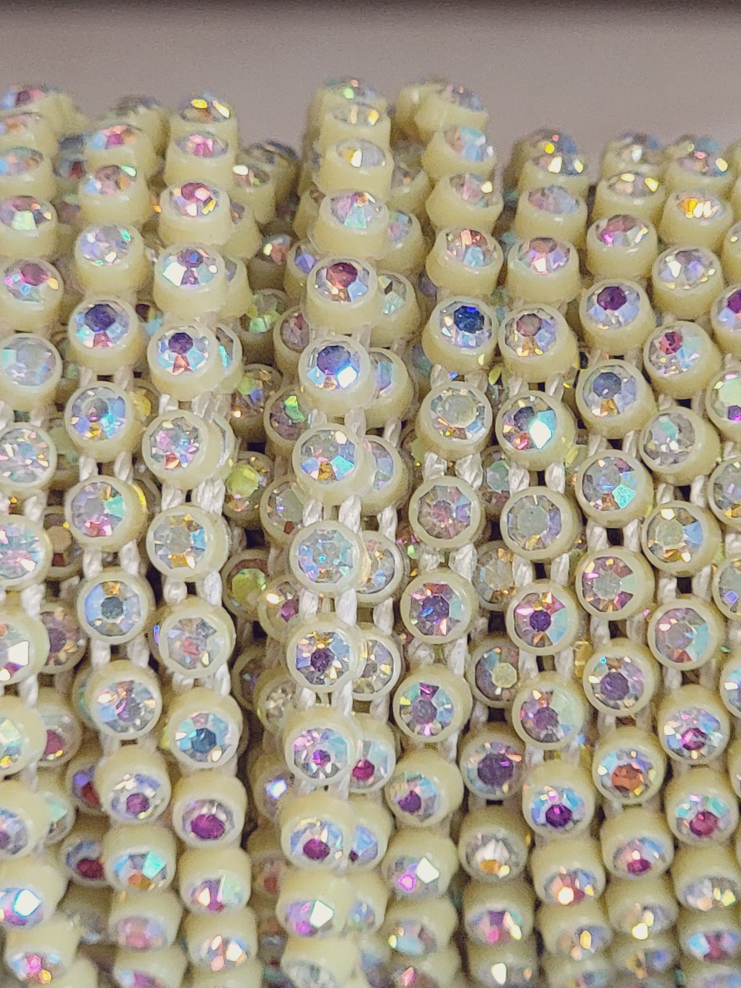 SS8 Plastic Rhinestone Banding